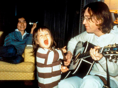 Ненавидел Beatles, записывал звонки: сын Джона Леннона рассказал об отце - Новости Muzilla.ru